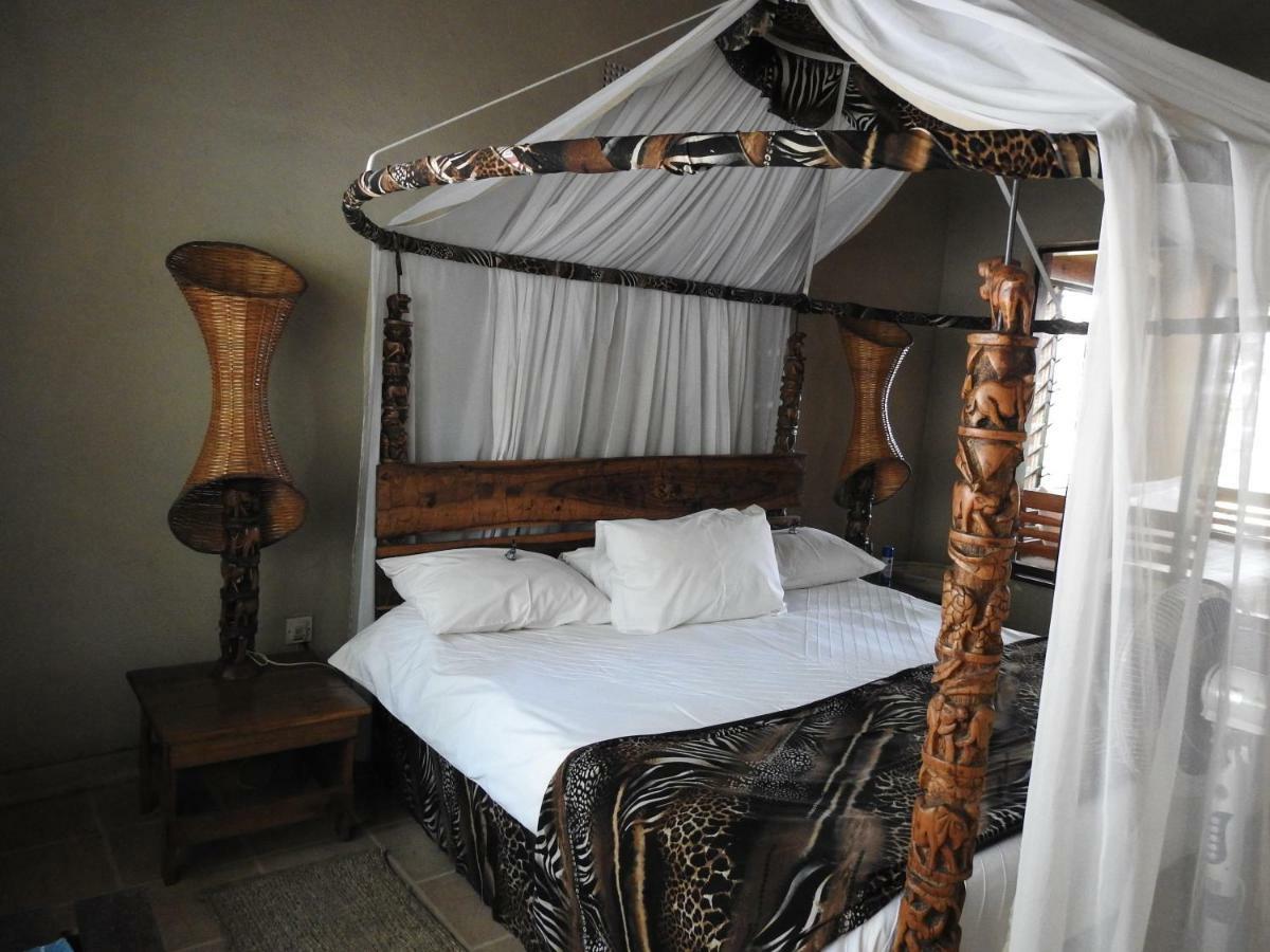 Norman Carr Cottage Monkey Bay Zewnętrze zdjęcie
